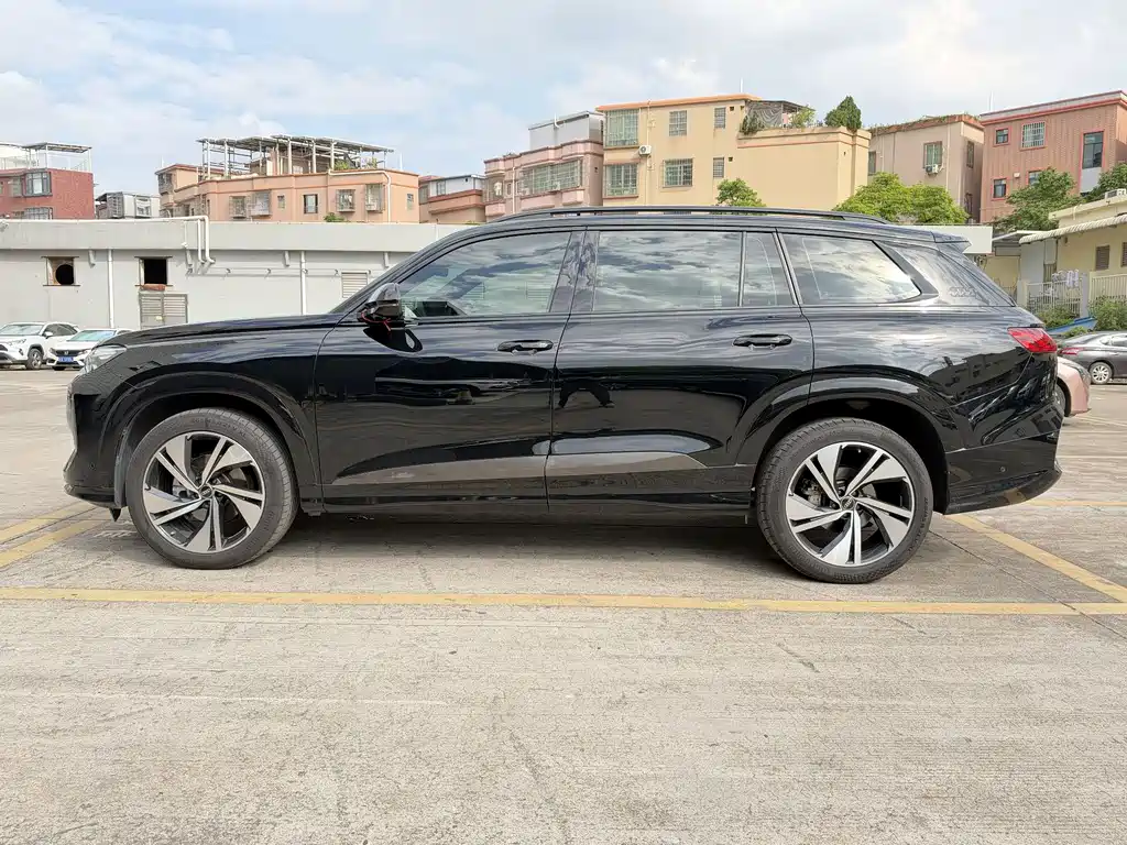 Audi Q6 — миниатюра 4