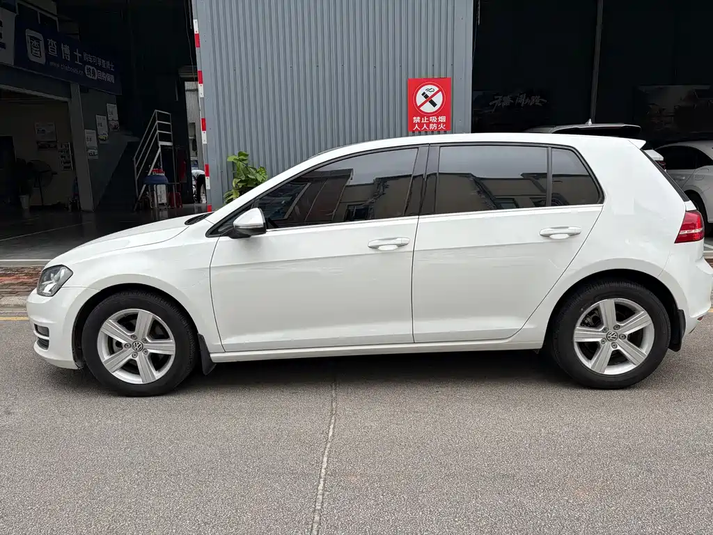 Volkswagen Golf — миниатюра 4