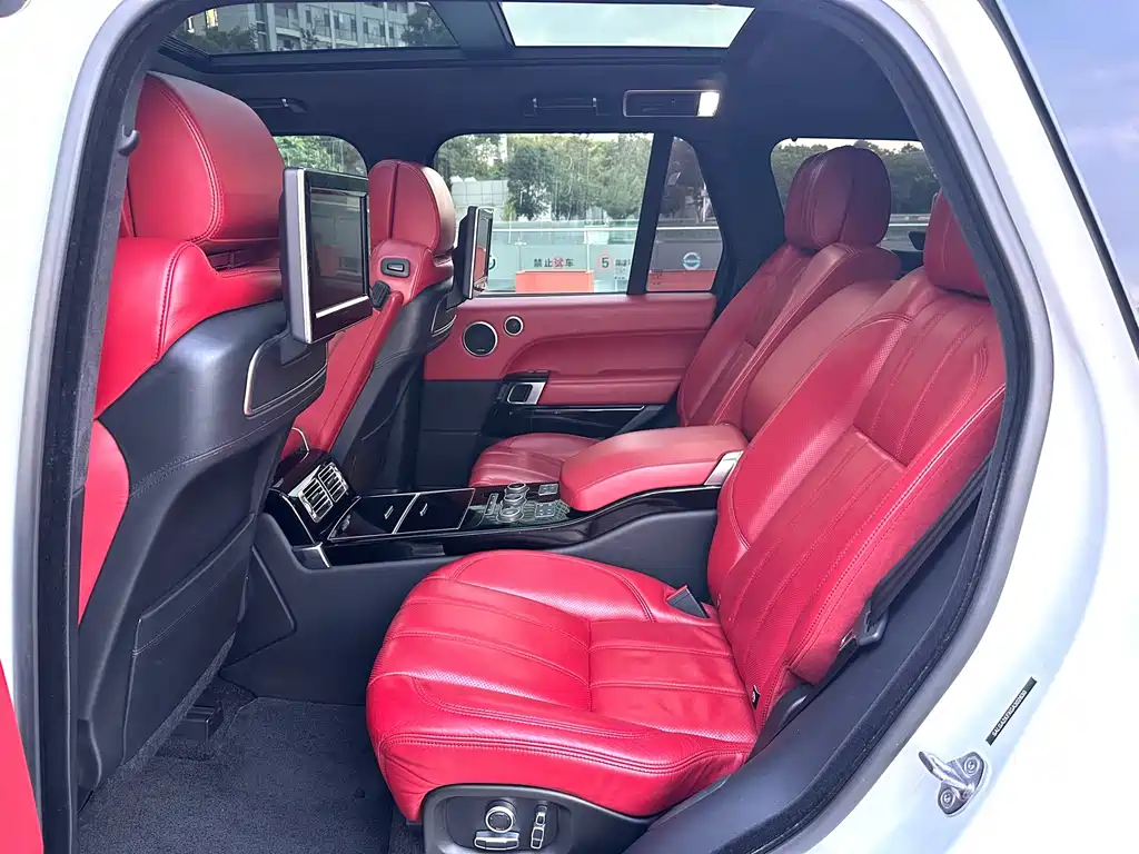 Land Rover Range Rover — миниатюра 9