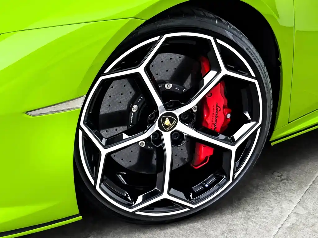 Lamborghini Huracán — миниатюра 2