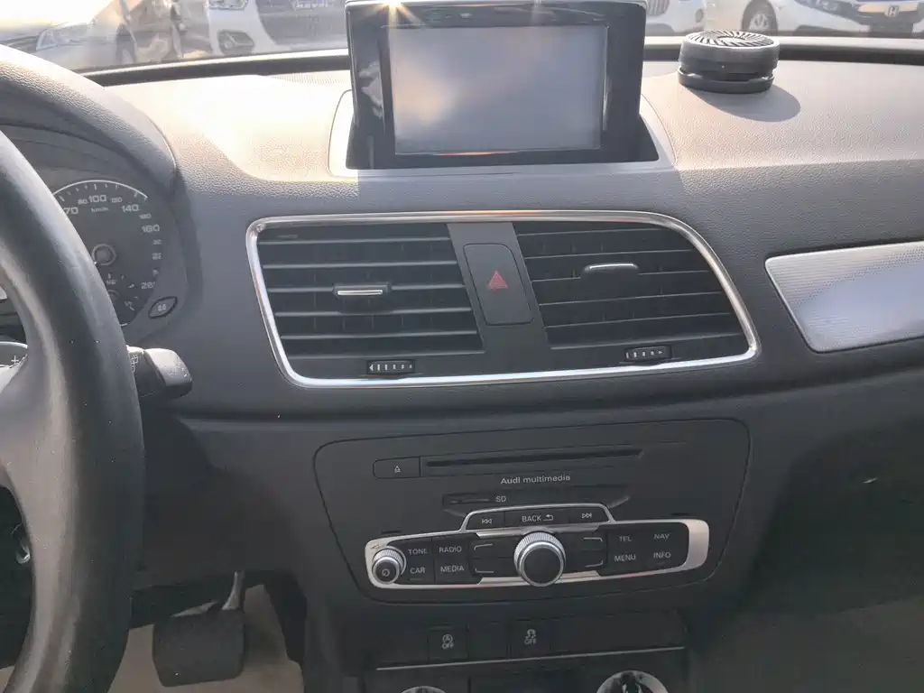 Audi Q3 — миниатюра 13