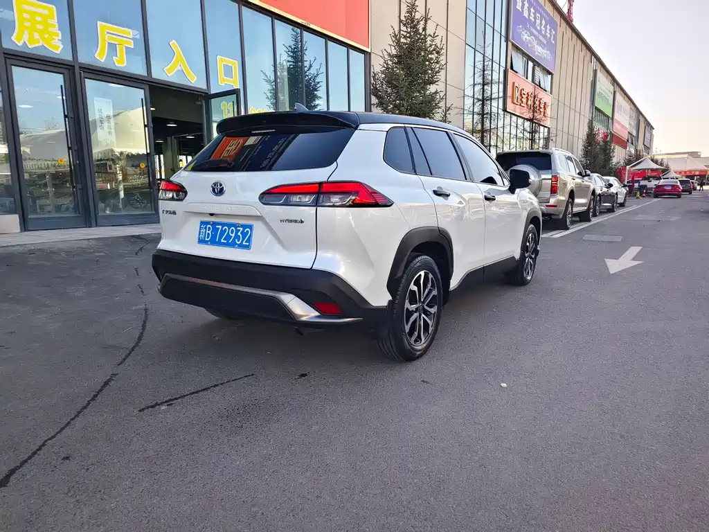 Toyota Frontlander — миниатюра 4