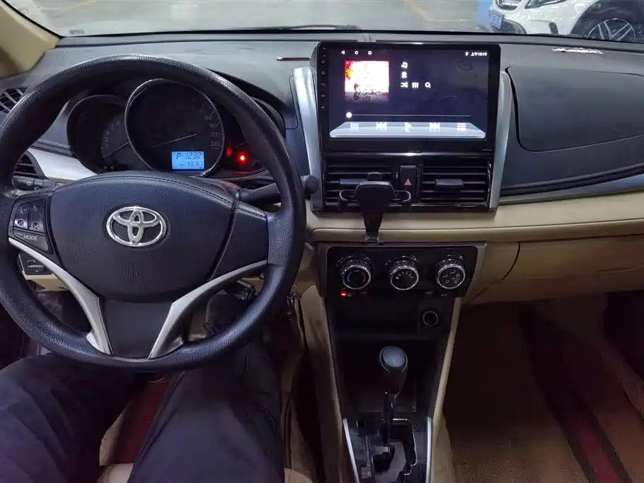 TOYOTA VIOS