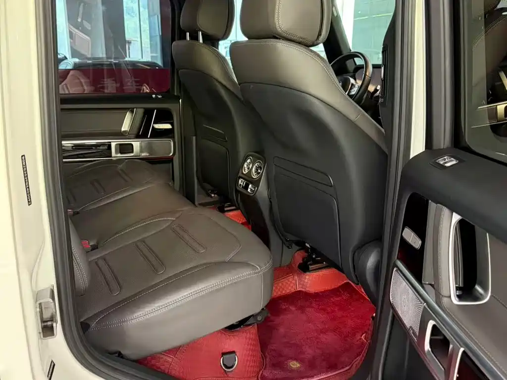 Mercedes-Benz G-Class — миниатюра 8