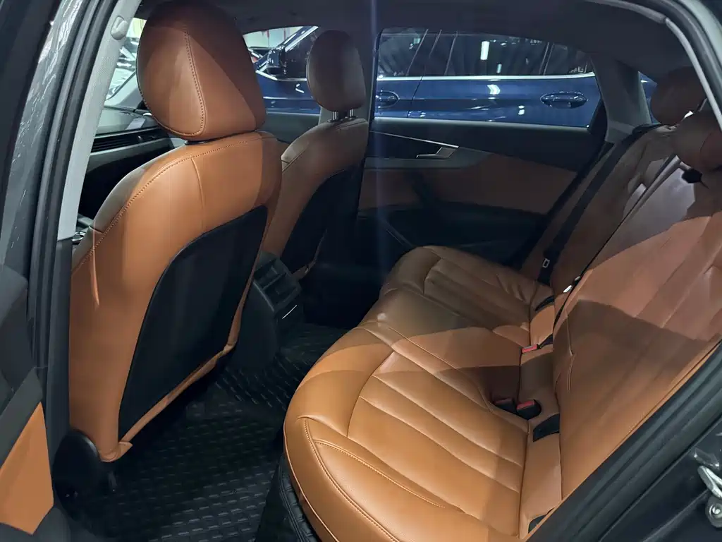 Audi A4L — миниатюра 7