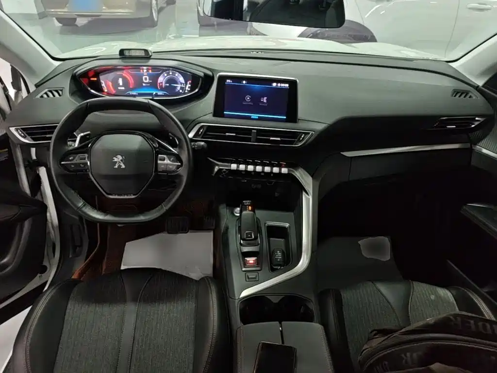 Peugeot 5008 — миниатюра 10