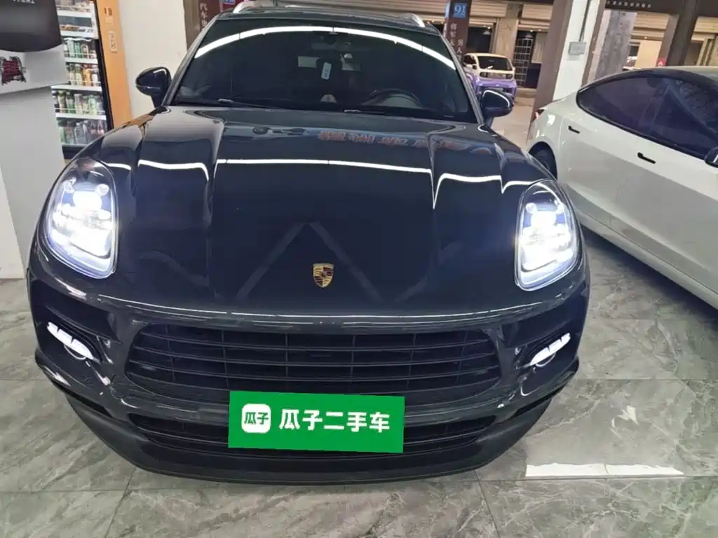 Porsche Macan — миниатюра 3