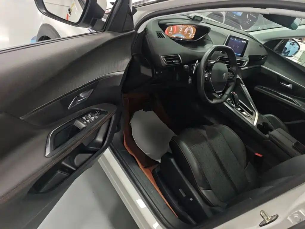 Peugeot 5008 — миниатюра 16