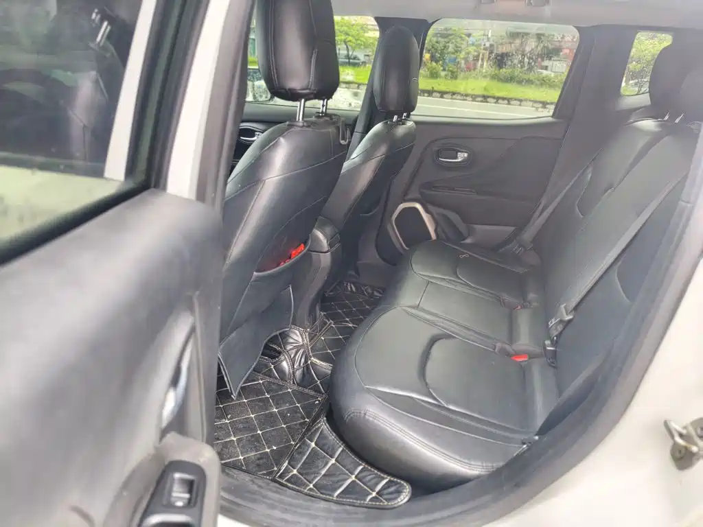 Jeep Renegade — миниатюра 15