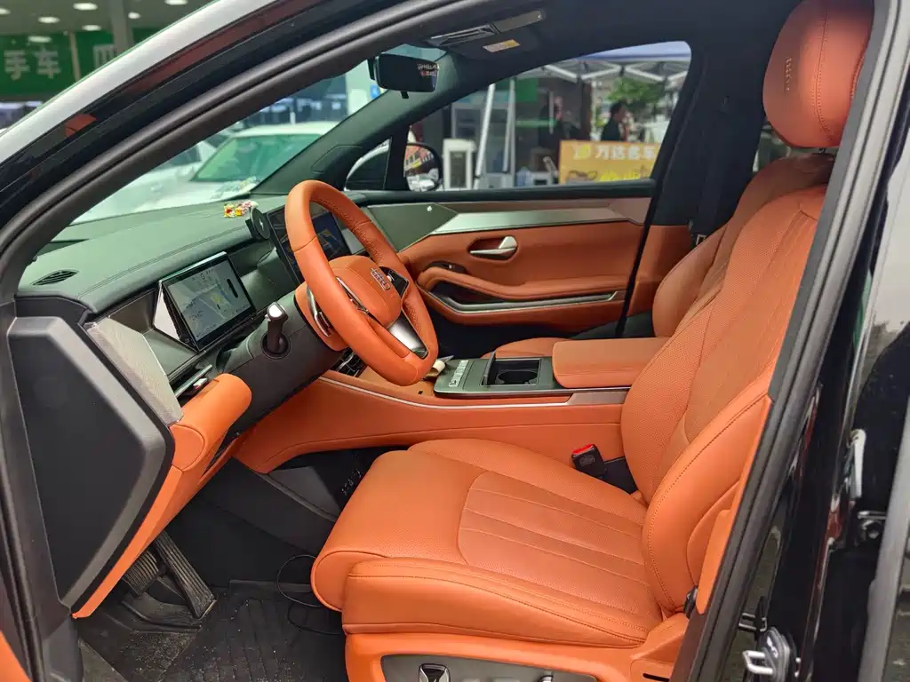 BYD Tang L - фото 8
