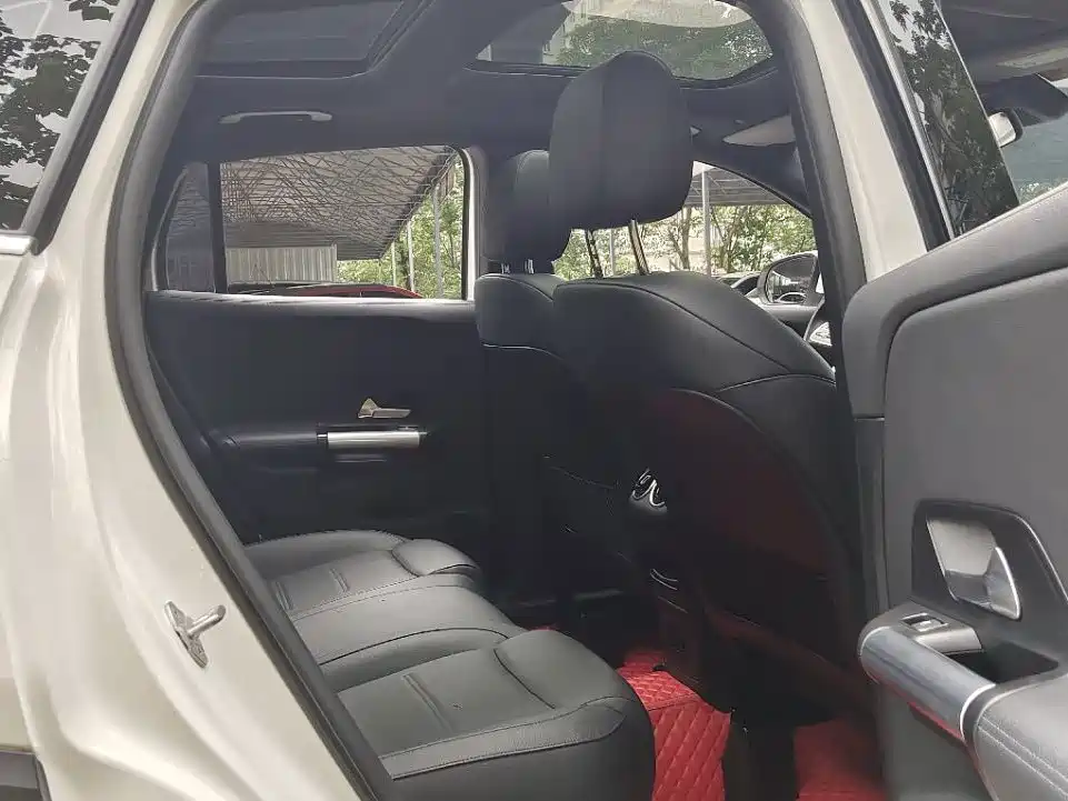 Mercedes-Benz GLA — миниатюра 15