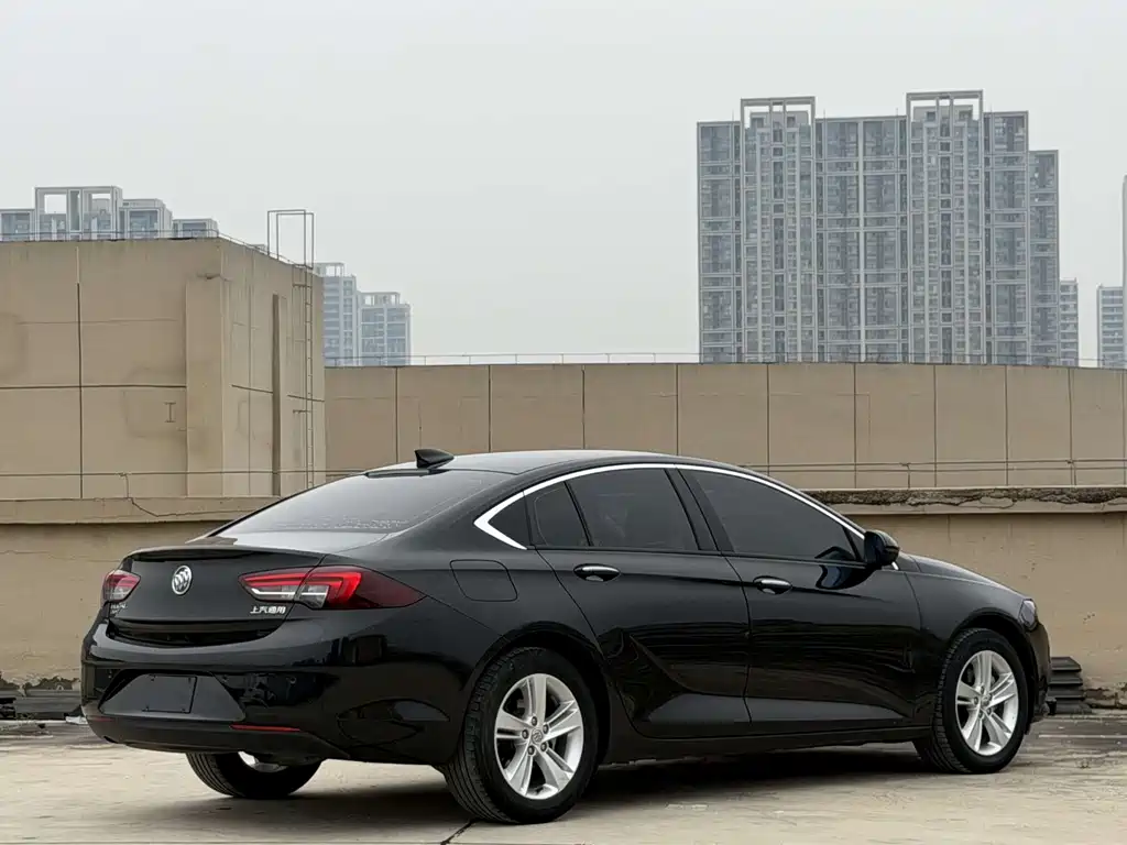 Buick Regal — миниатюра 7