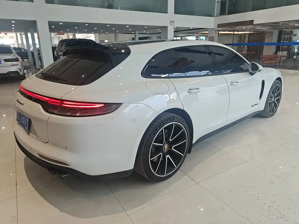 Porsche Panamera — миниатюра 7