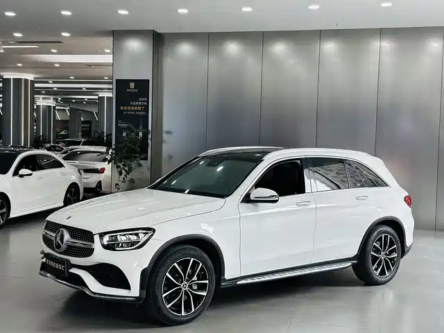 MERCEDES-BENZ GLC