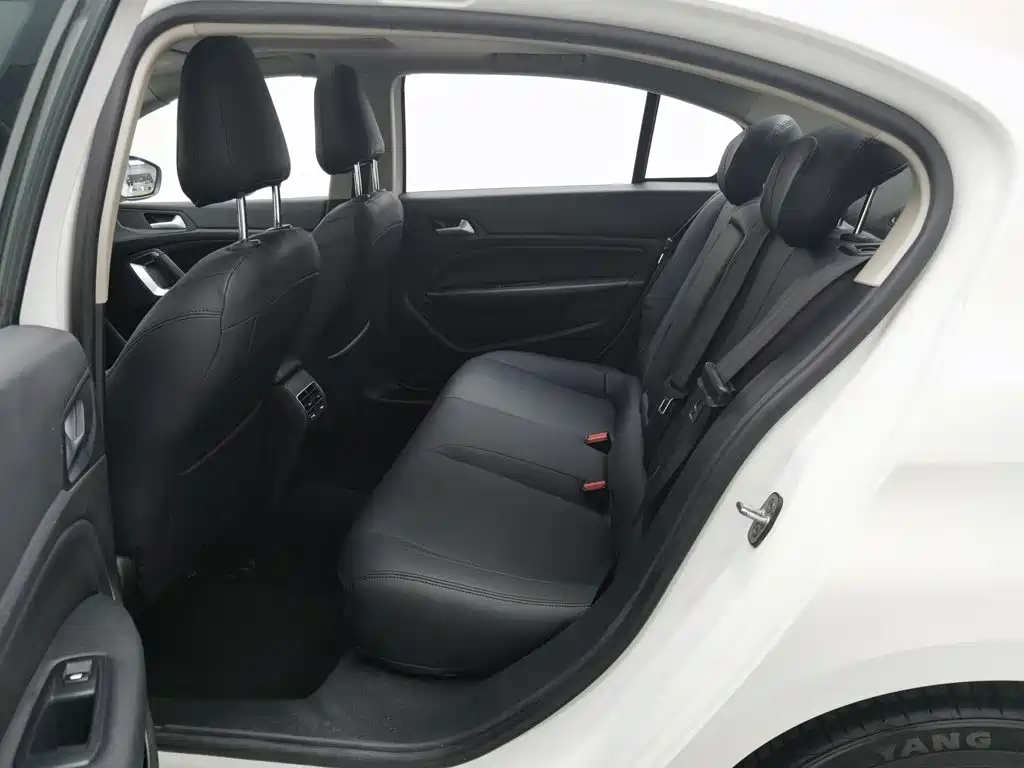 Peugeot 408 — миниатюра 15