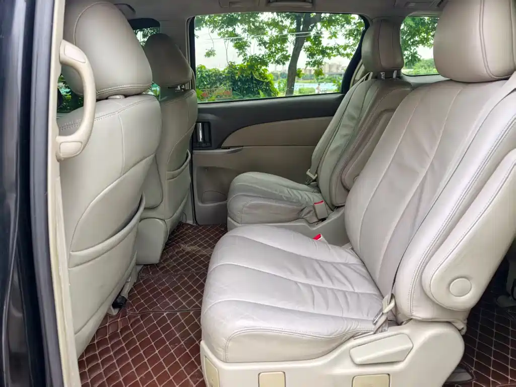 Toyota Previa 2006 2.4L 7 Luxury