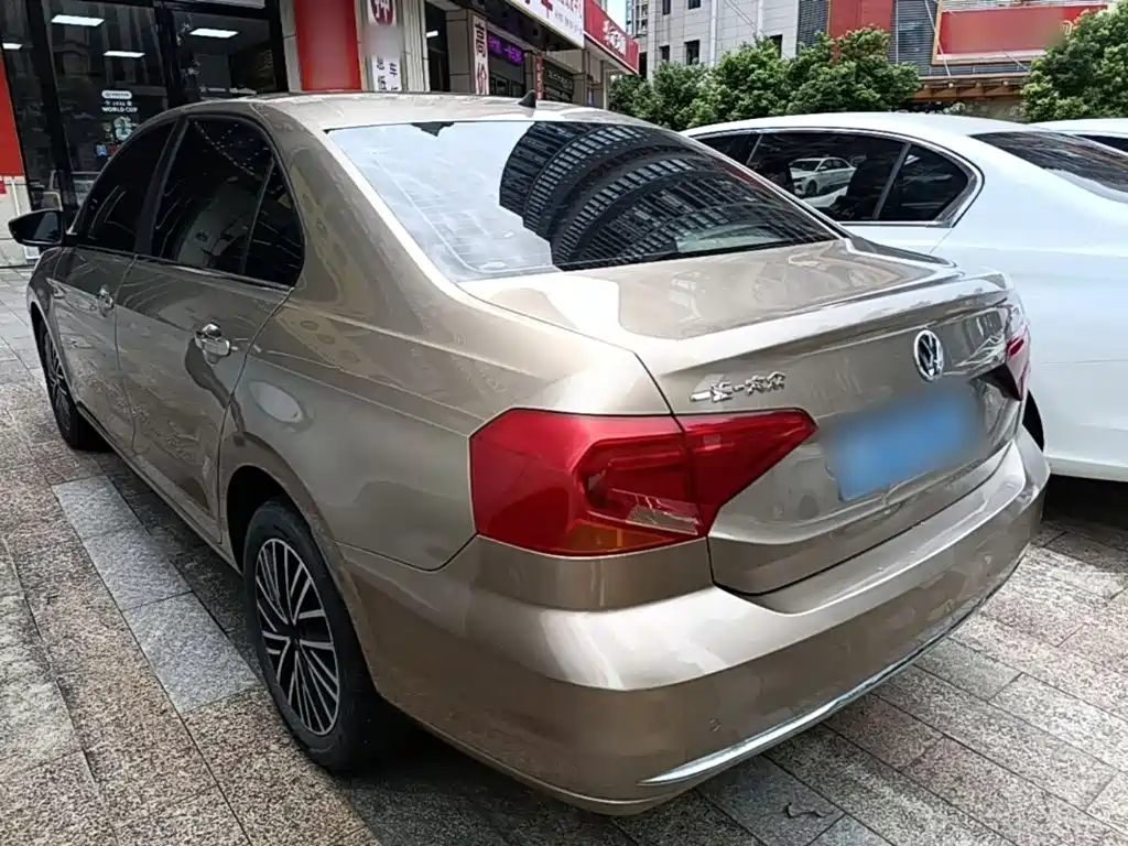 Volkswagen Jetta — миниатюра 5