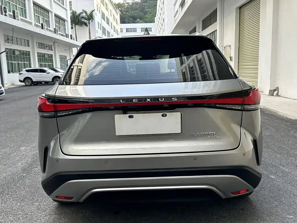 Lexus RX — миниатюра 14