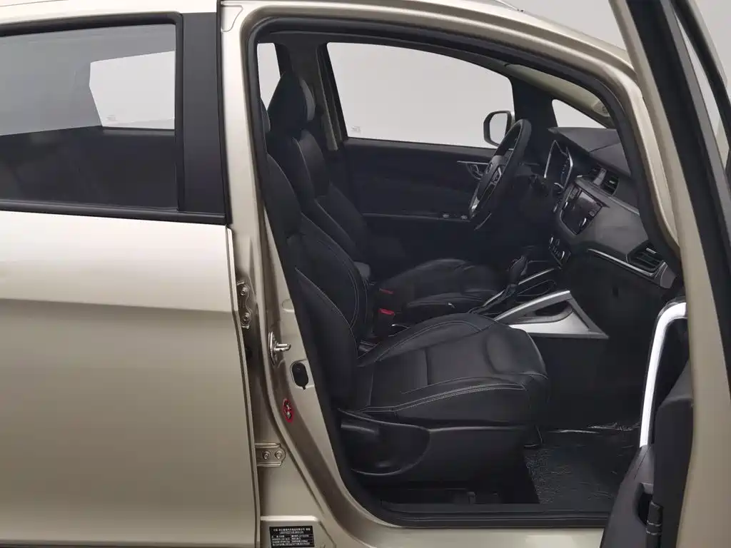 Geely Vision X3 — миниатюра 23