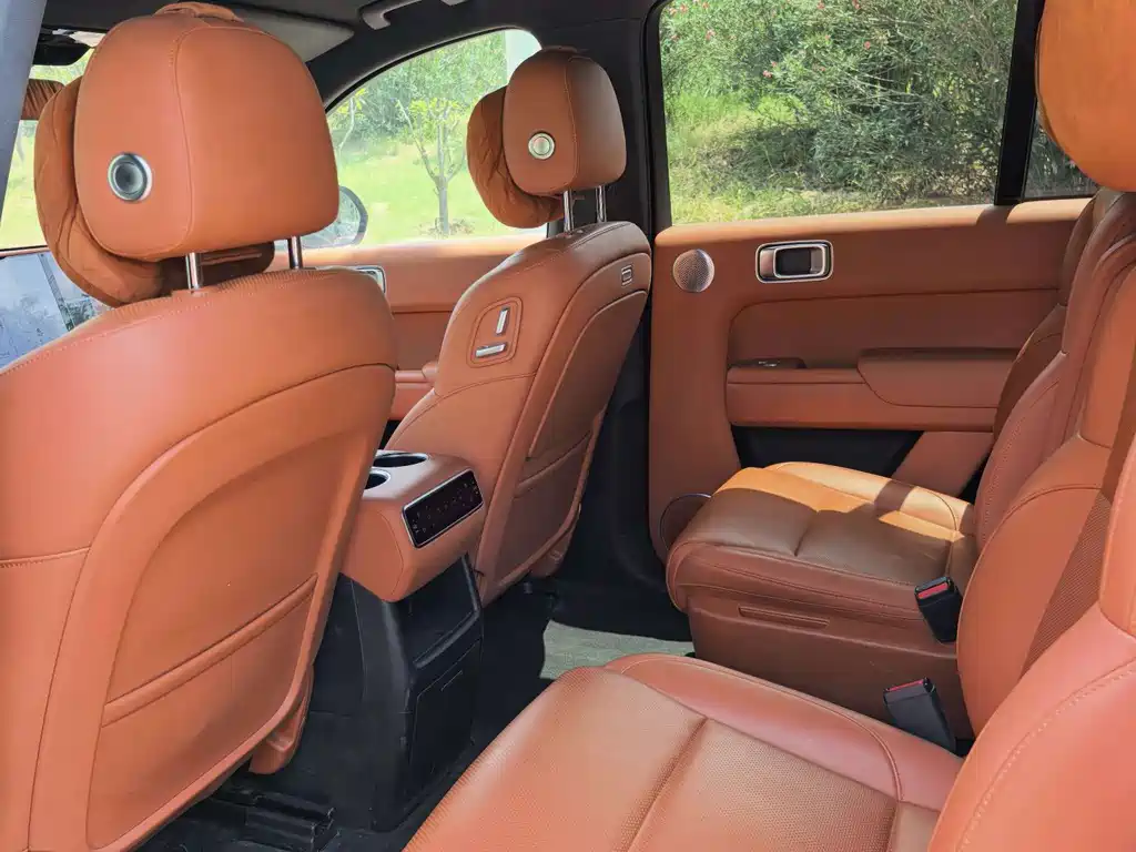 Li Auto Li L8 — миниатюра 4