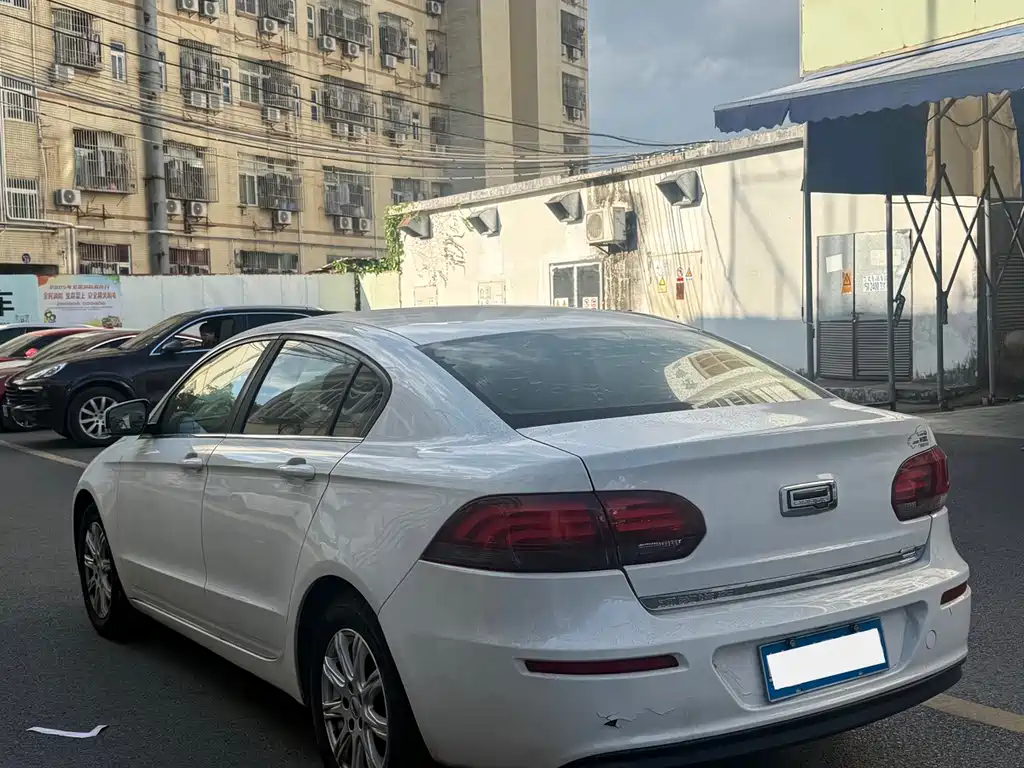 Qoros Qoros 3 — миниатюра 13