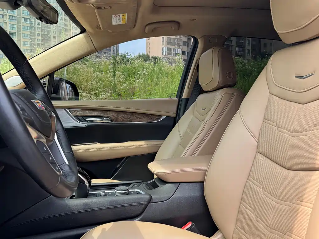 Cadillac XT5 2022 2.0T
