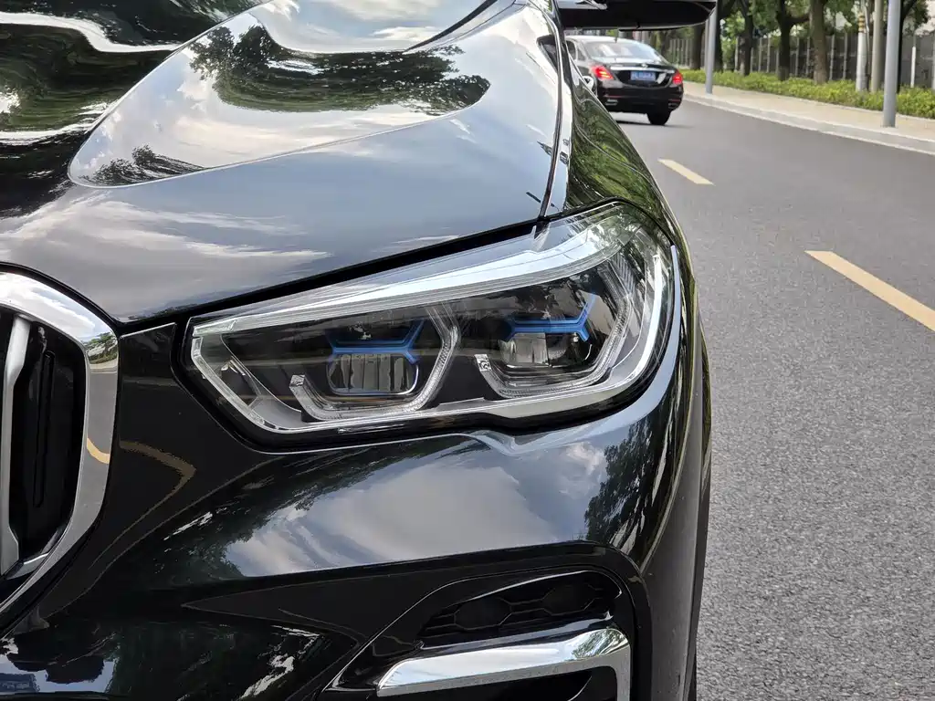 BMW X5 — миниатюра 4