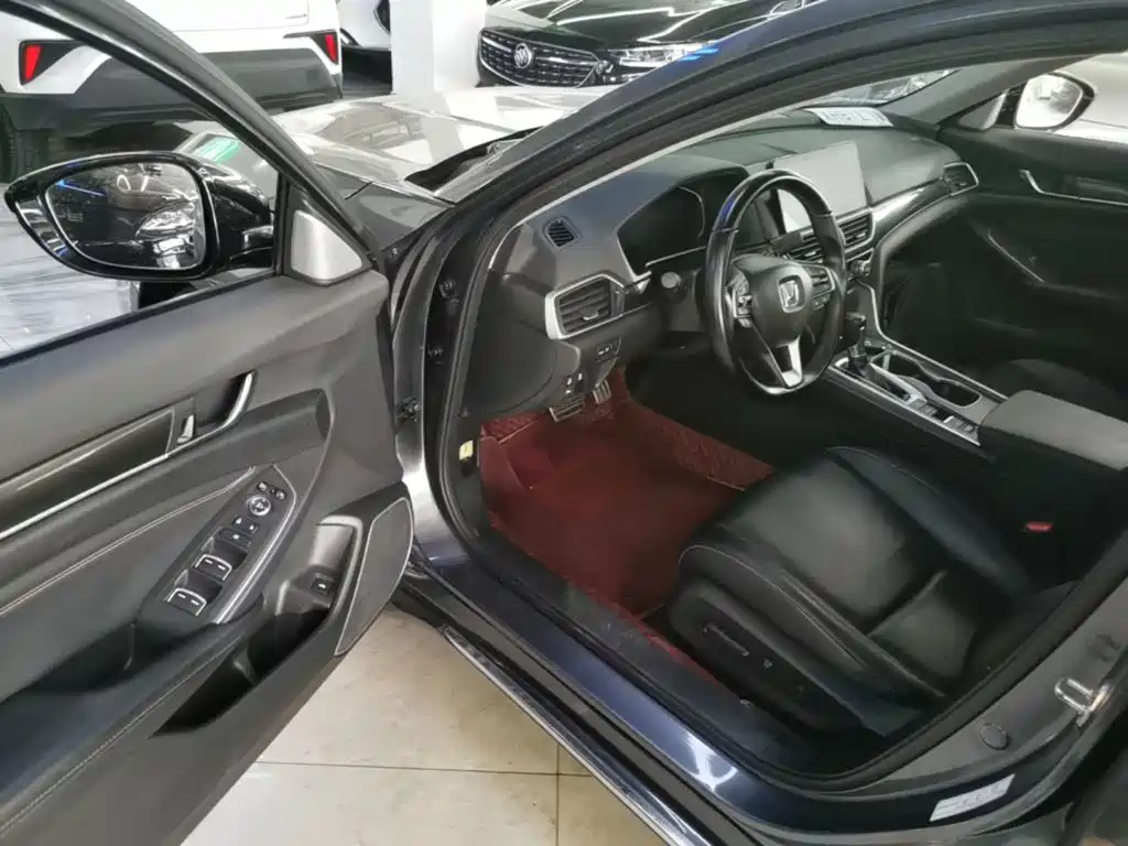 Honda Accord — миниатюра 16