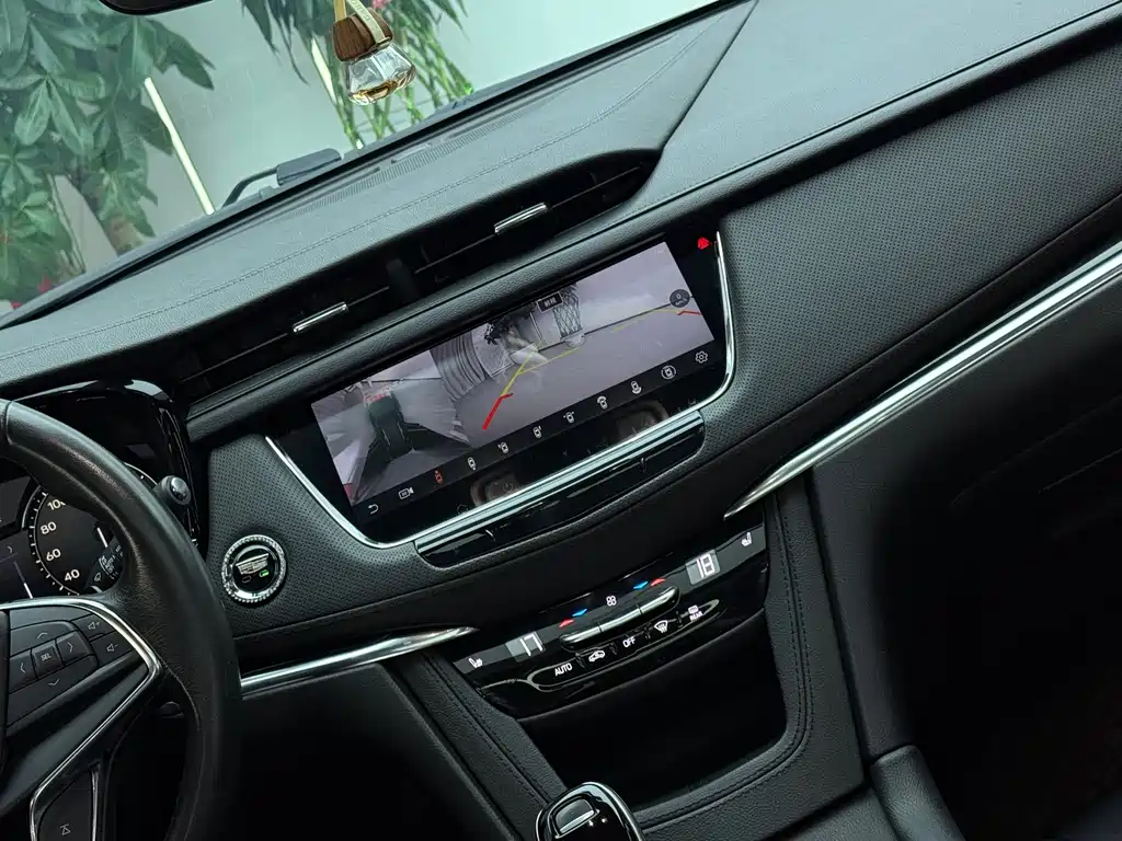 Cadillac XT5 — миниатюра 15