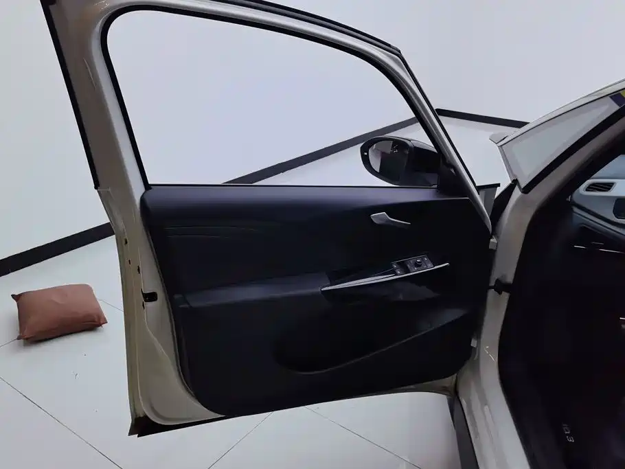 Volkswagen ID.3 — миниатюра 7