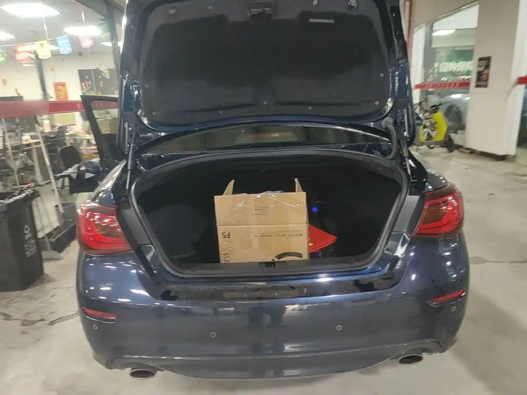 Infiniti Q70 — миниатюра 19