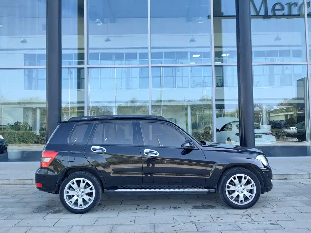 Mercedes-Benz GLK-Class (Import) — миниатюра 3