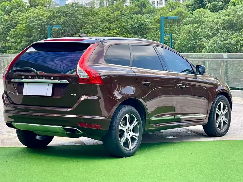 Volvo XC60 (Import) — миниатюра 4