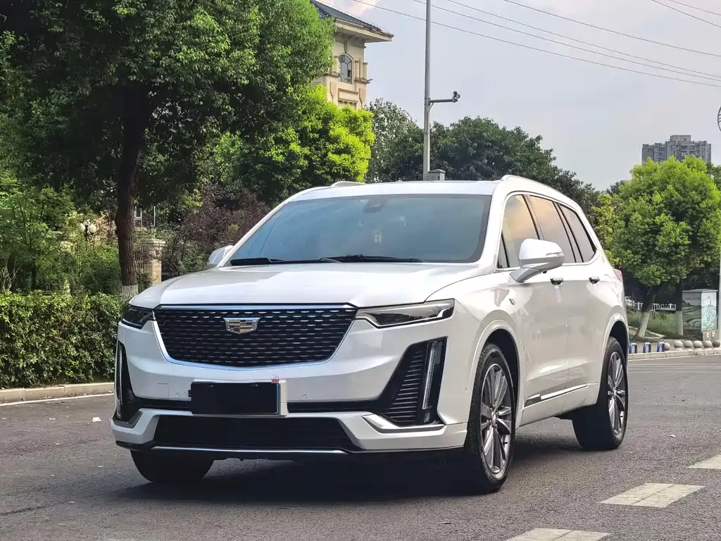 Cadillac XT6