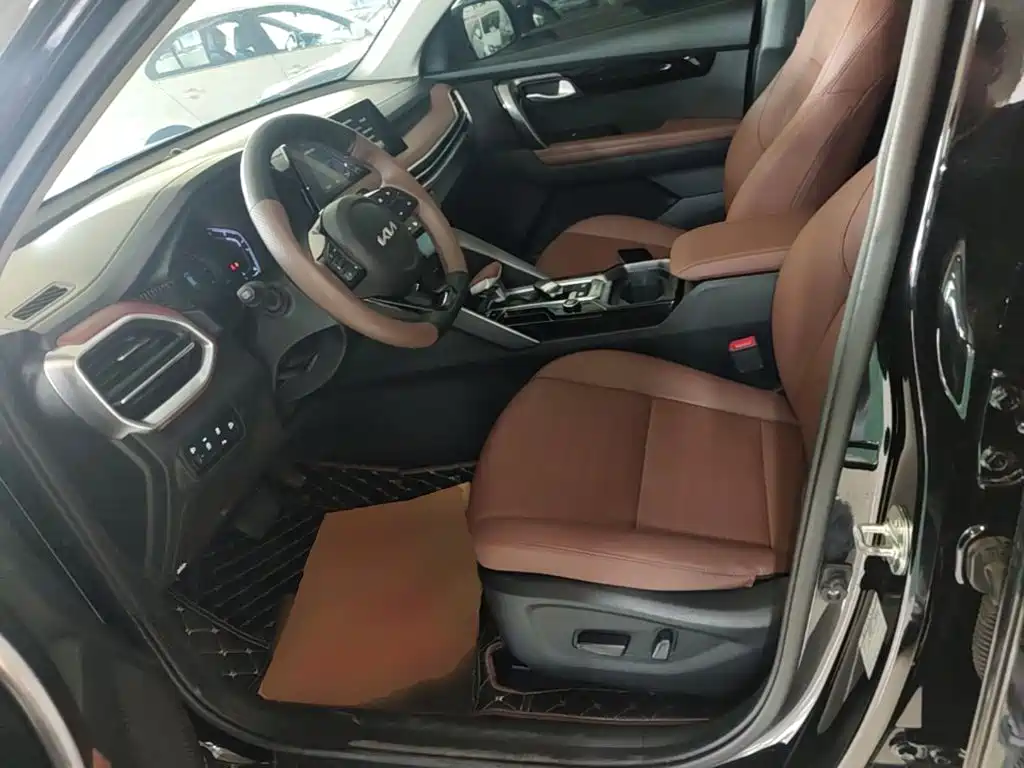 Kia Sportage — миниатюра 15