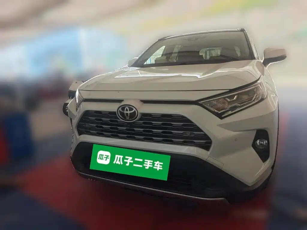 Toyota RAV4 — миниатюра 2