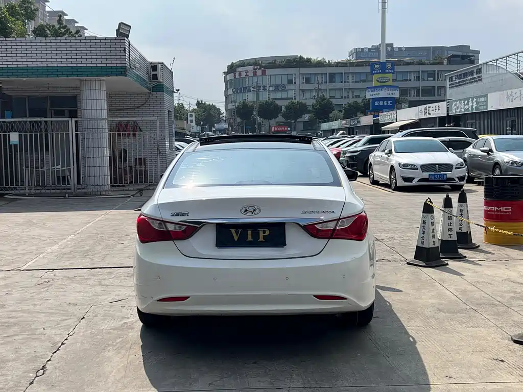 Hyundai Sonata — миниатюра 4
