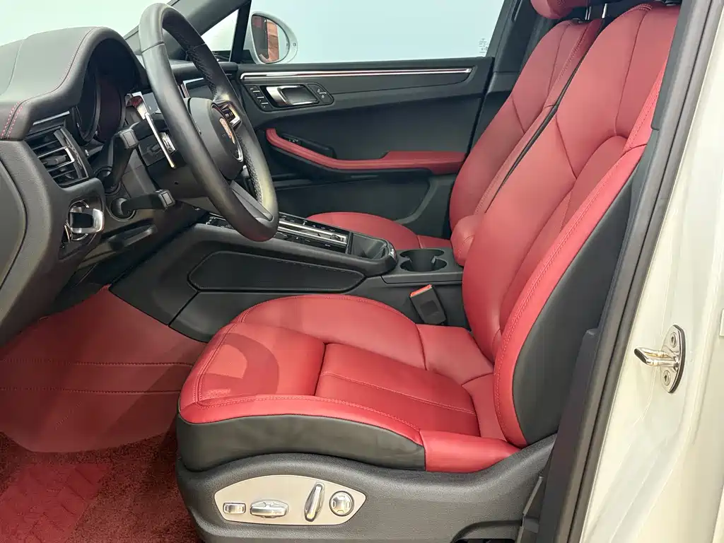 Porsche Macan — миниатюра 8