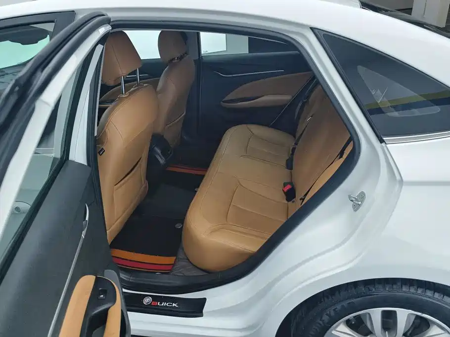 Buick Excelle — миниатюра 11