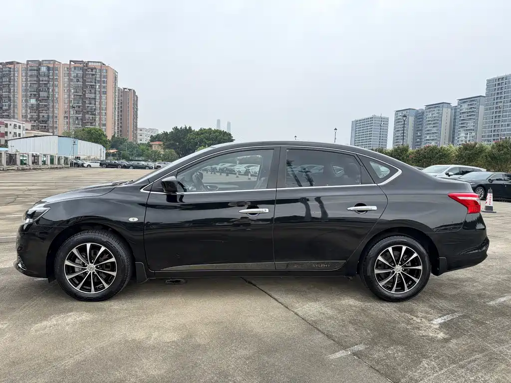 Nissan Sylphy — миниатюра 6