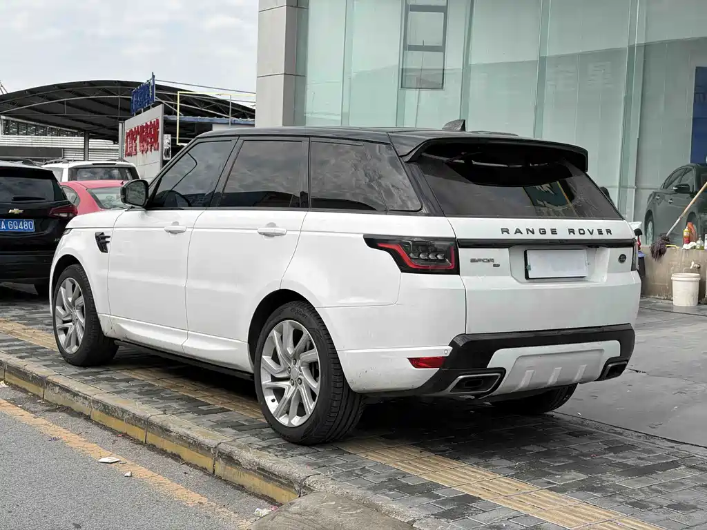 Land Rover Sport — миниатюра 9