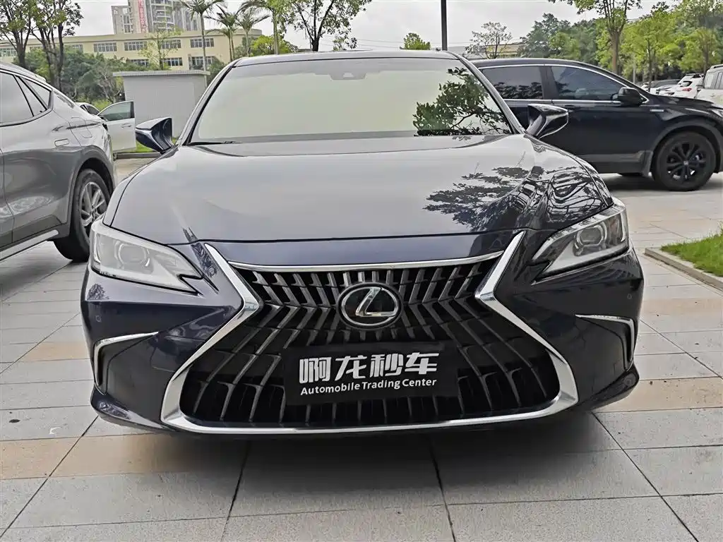 Lexus ES — миниатюра 2
