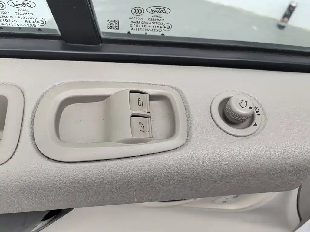 Ford Tourneo — миниатюра 9