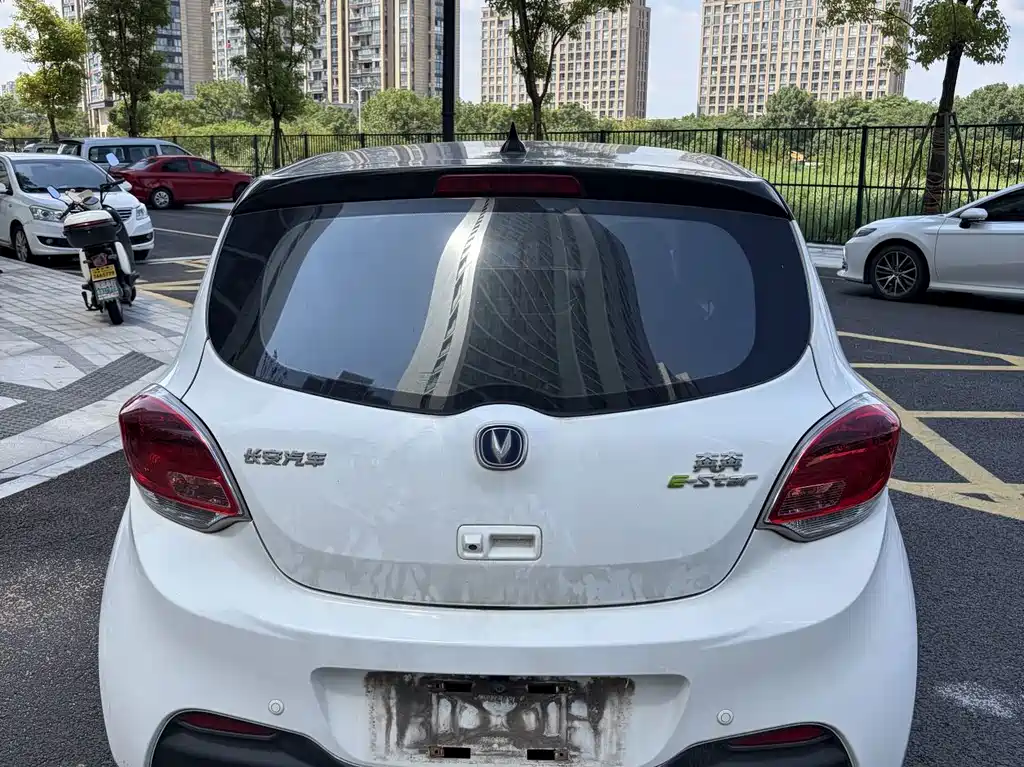 Changan Benben E-Star — миниатюра 6