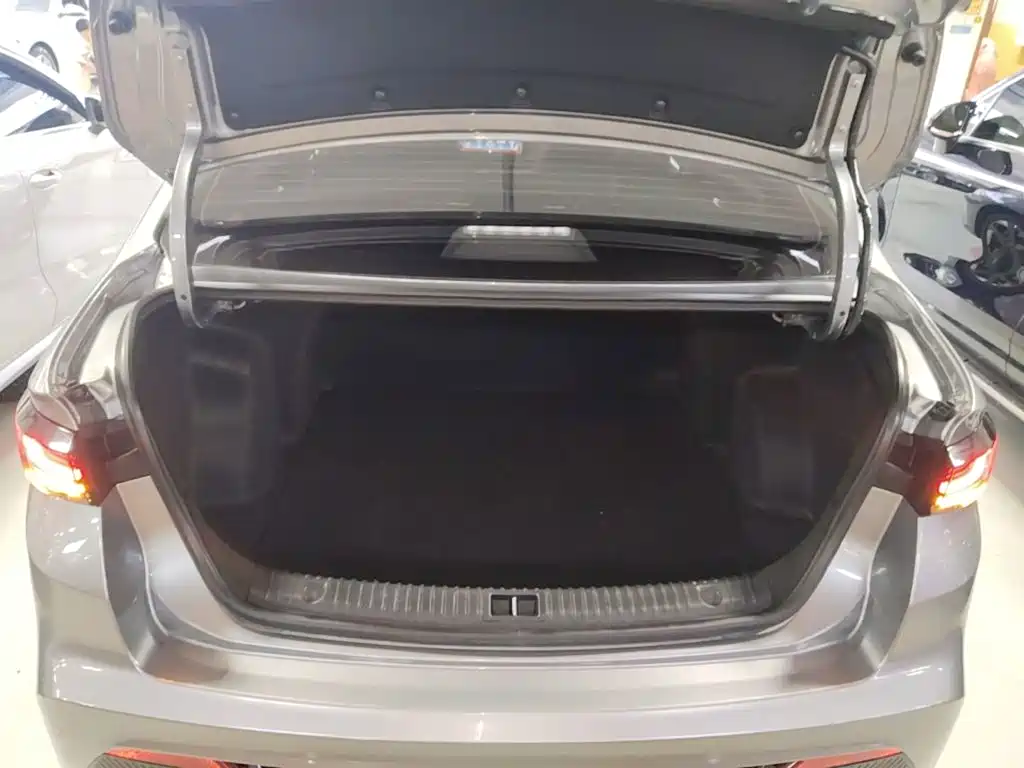 BAIC EU5 Plus — миниатюра 19