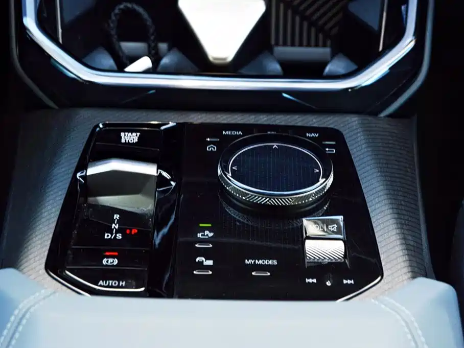 BMW X3 — миниатюра 12