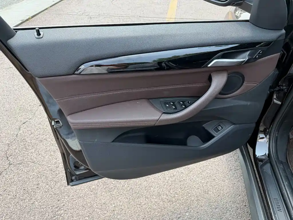 BMW X1 — миниатюра 6