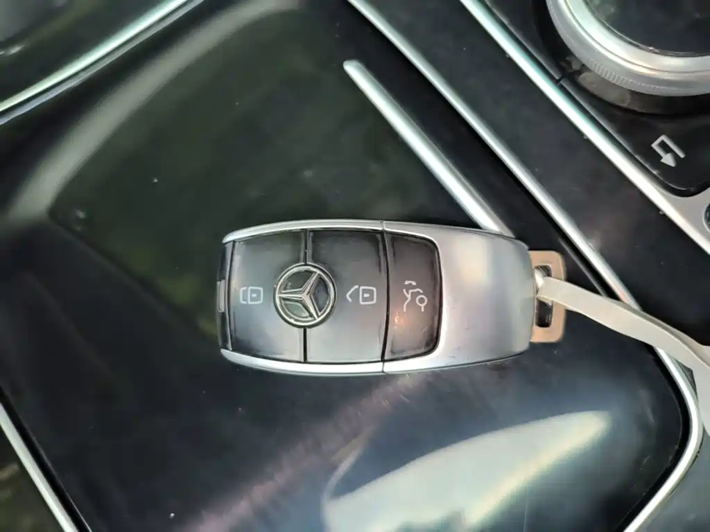 Mercedes-Benz E-Class E 2017 E 200 L Sport 4MATIC