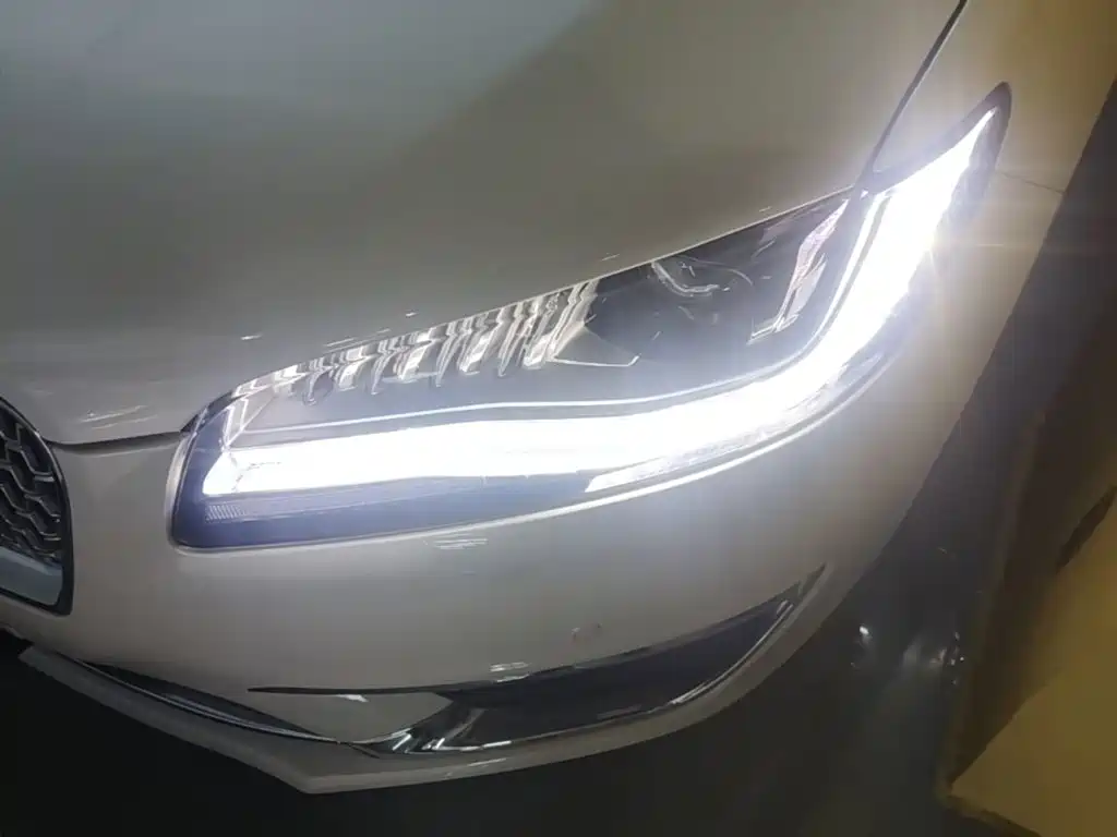 Lincoln MKZ — миниатюра 24
