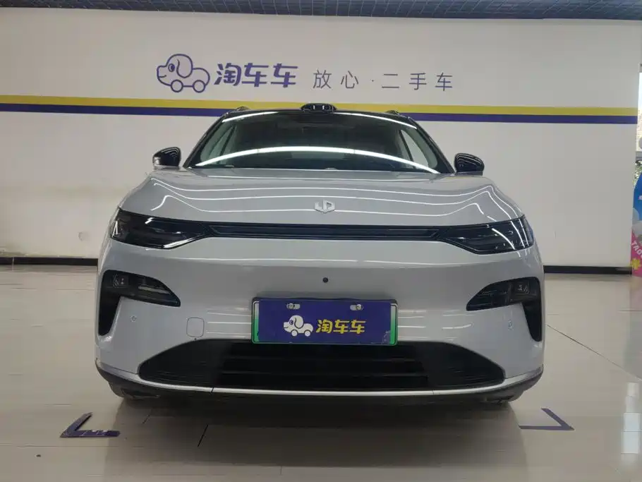 Leapmotor Leapmotor C11 — миниатюра 2